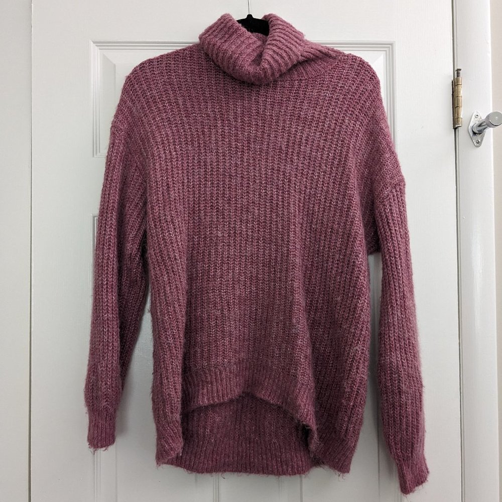 Old Navy Tunic Length Pink Oversized Turtleneck (S)